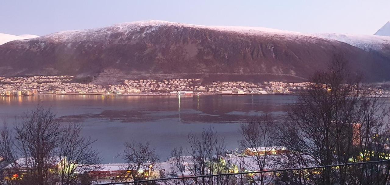 Tromsoapartment Silent Area With Nice View I Have Warm Caravan For Rent Same Place, 4 People 외부 사진