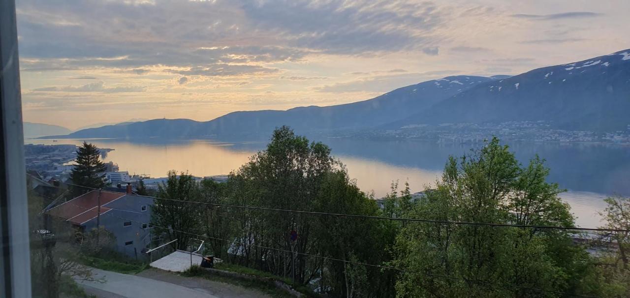 Tromsoapartment Silent Area With Nice View I Have Warm Caravan For Rent Same Place, 4 People 외부 사진