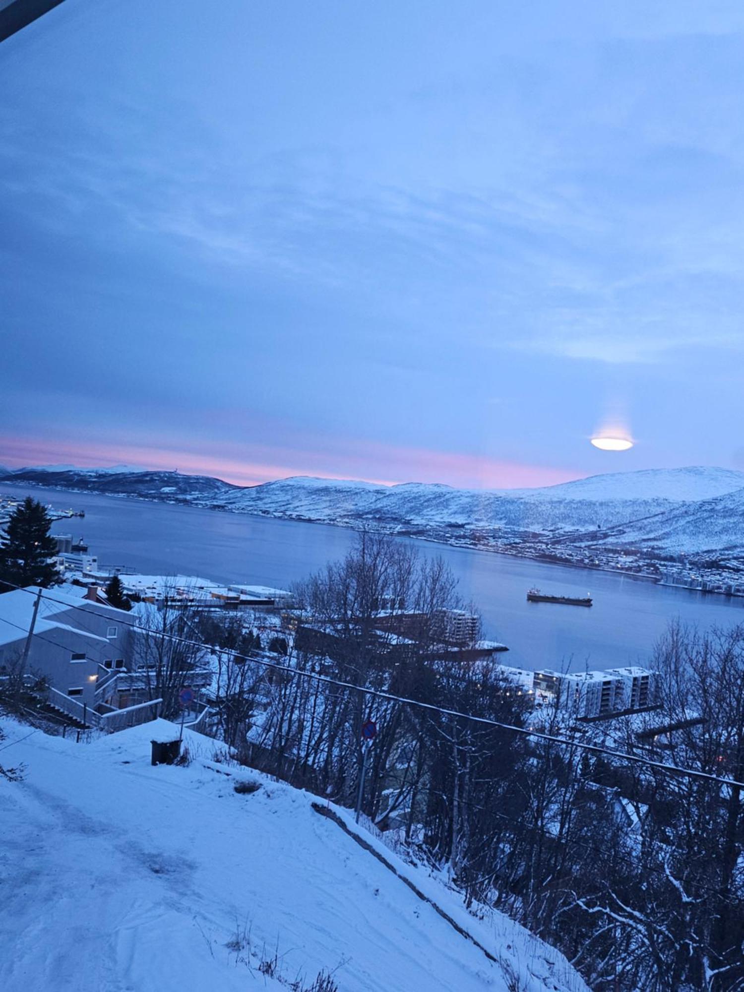 Tromsoapartment Silent Area With Nice View I Have Warm Caravan For Rent Same Place, 4 People 외부 사진